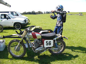 Daniel Cochrane ready to go, VMX Series Pre ?75 Rnd 2 Hawkes Bay Oct 08